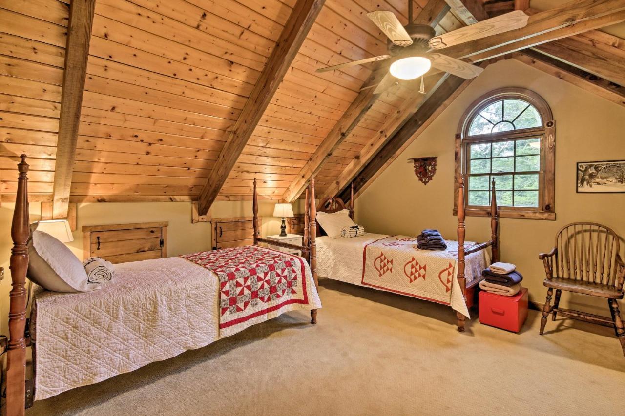 Creekside Berkeley Springs Cabin On 35 Acres! Exterior photo